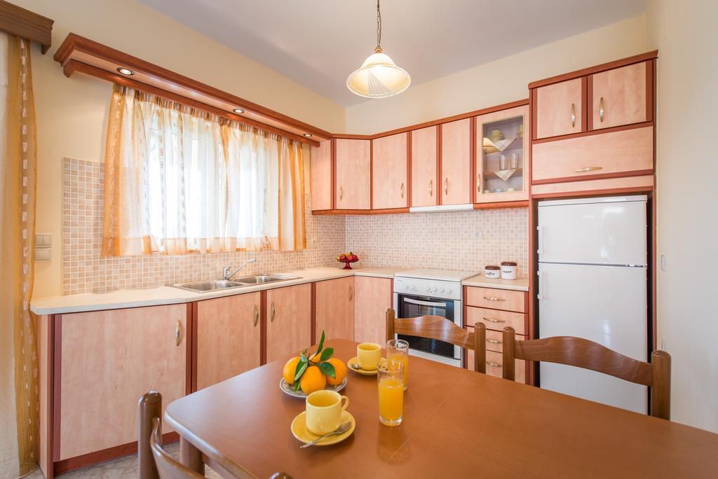 Gerovasis With Sea View Apartament *